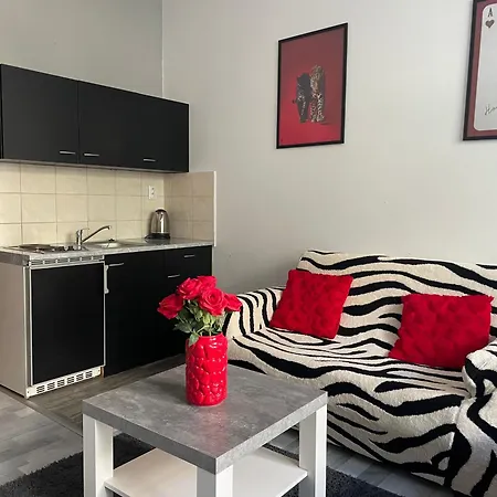 Tiffany In The Center Apartamento *